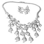Baroque Dangling Leaves Necklace Set - Image 2